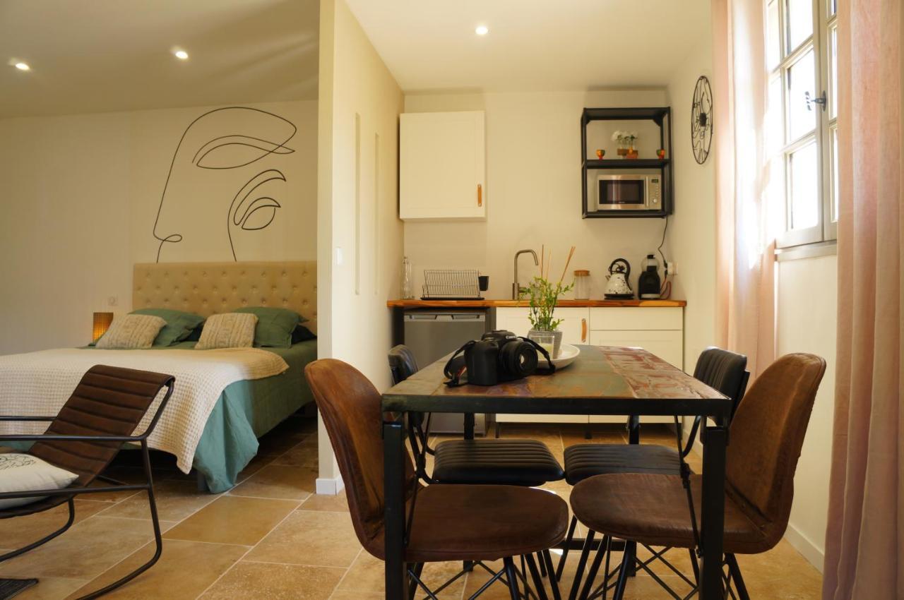 La Suite Du Mas Lauseta - Clim Et Park Aigues-Mortes Exterior photo